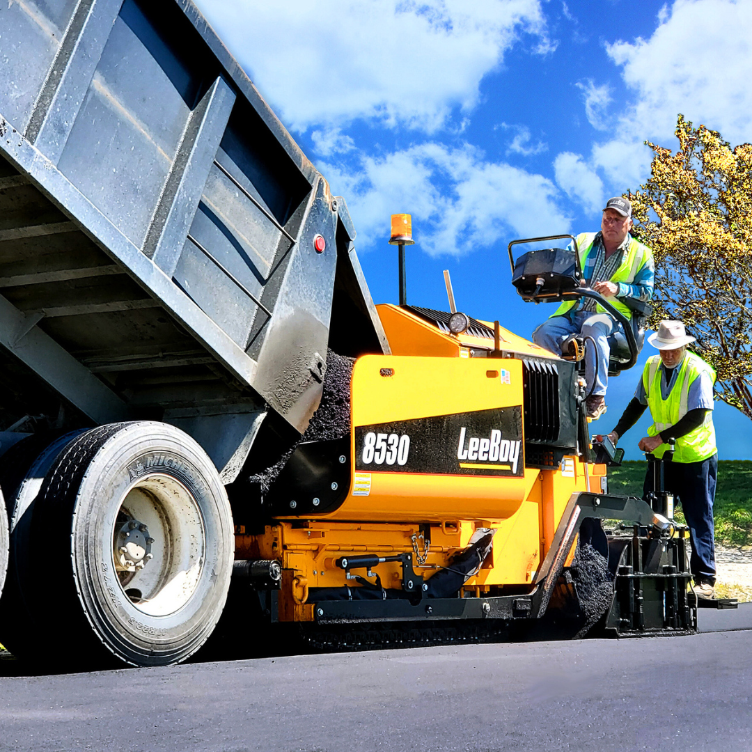 The 8530 Leeboy Paver